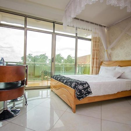 Sal'S Boutique Hotel คัมพาลา ภายนอก รูปภาพ