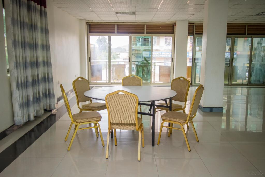Sal'S Boutique Hotel คัมพาลา ภายนอก รูปภาพ