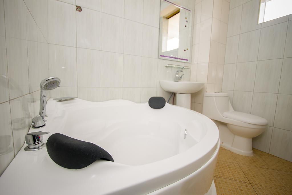 Sal'S Boutique Hotel คัมพาลา ภายนอก รูปภาพ