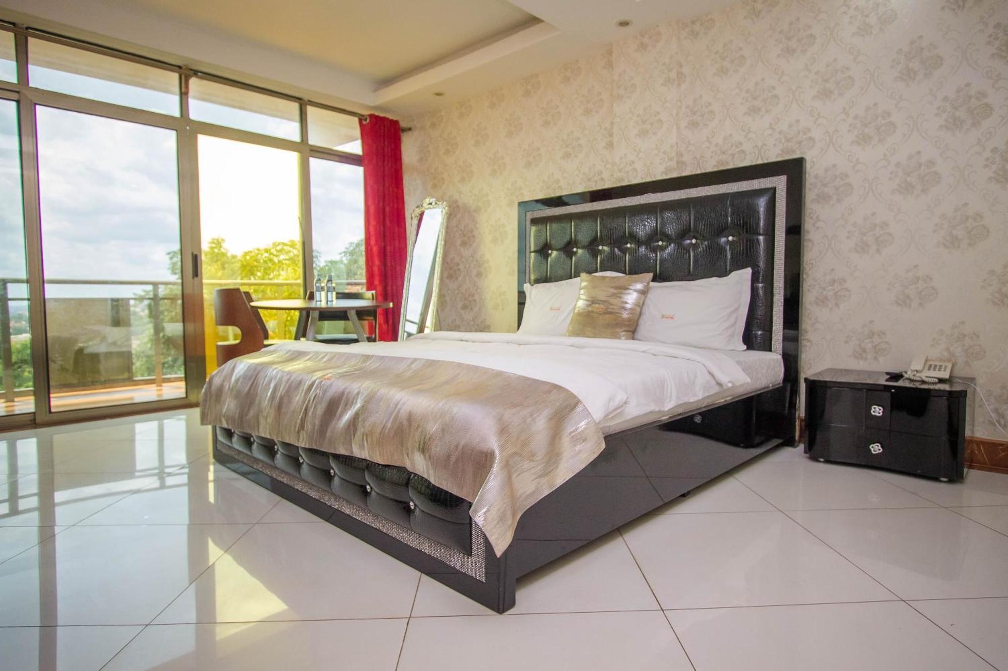 Sal'S Boutique Hotel คัมพาลา ภายนอก รูปภาพ
