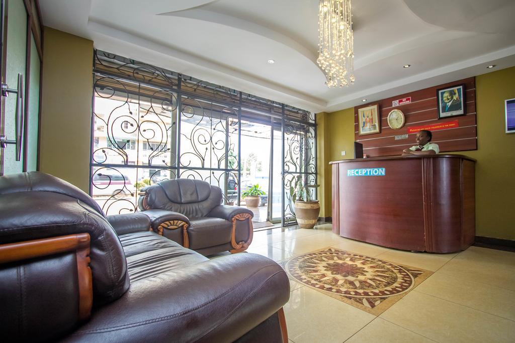 Sal'S Boutique Hotel คัมพาลา ภายนอก รูปภาพ