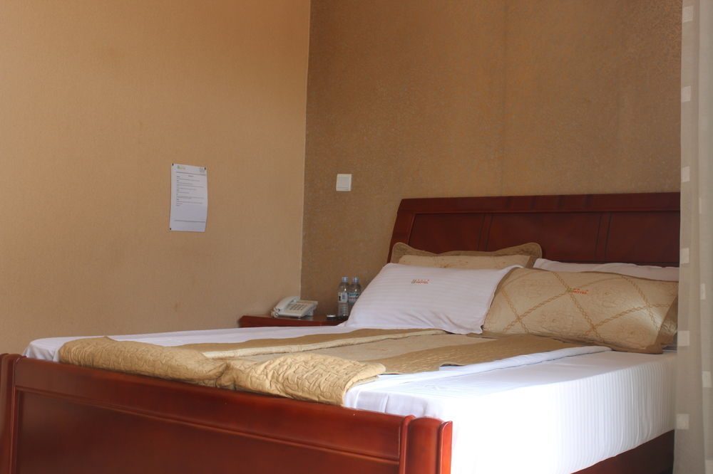 Sal'S Boutique Hotel คัมพาลา ภายนอก รูปภาพ